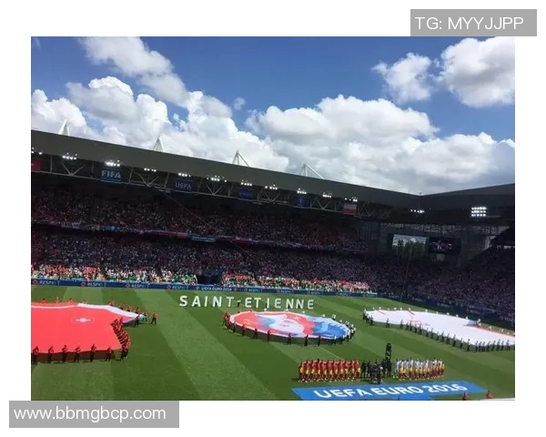 静安区足球比赛直播现场精彩纷呈球迷齐聚共襄盛举